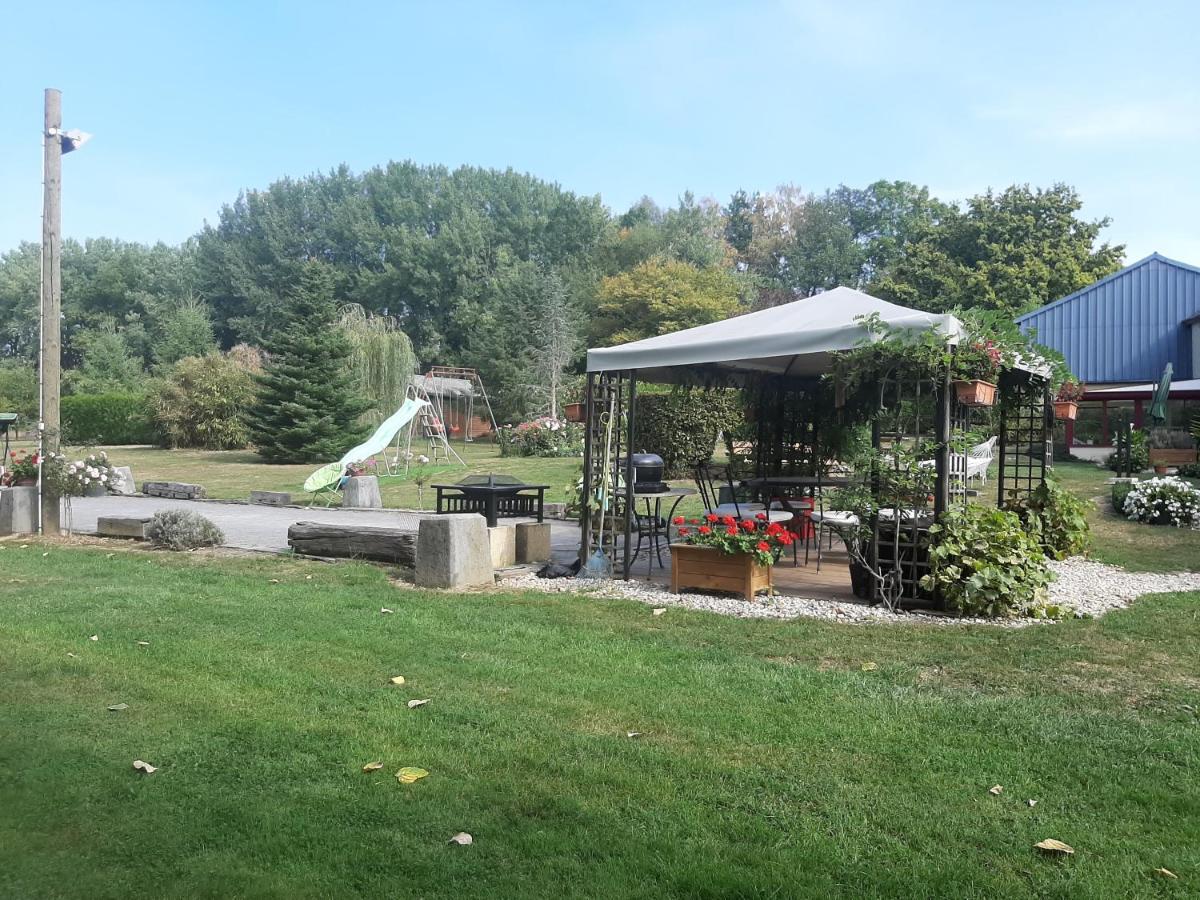 Gite Des Peupliers Girondelle Exterior foto