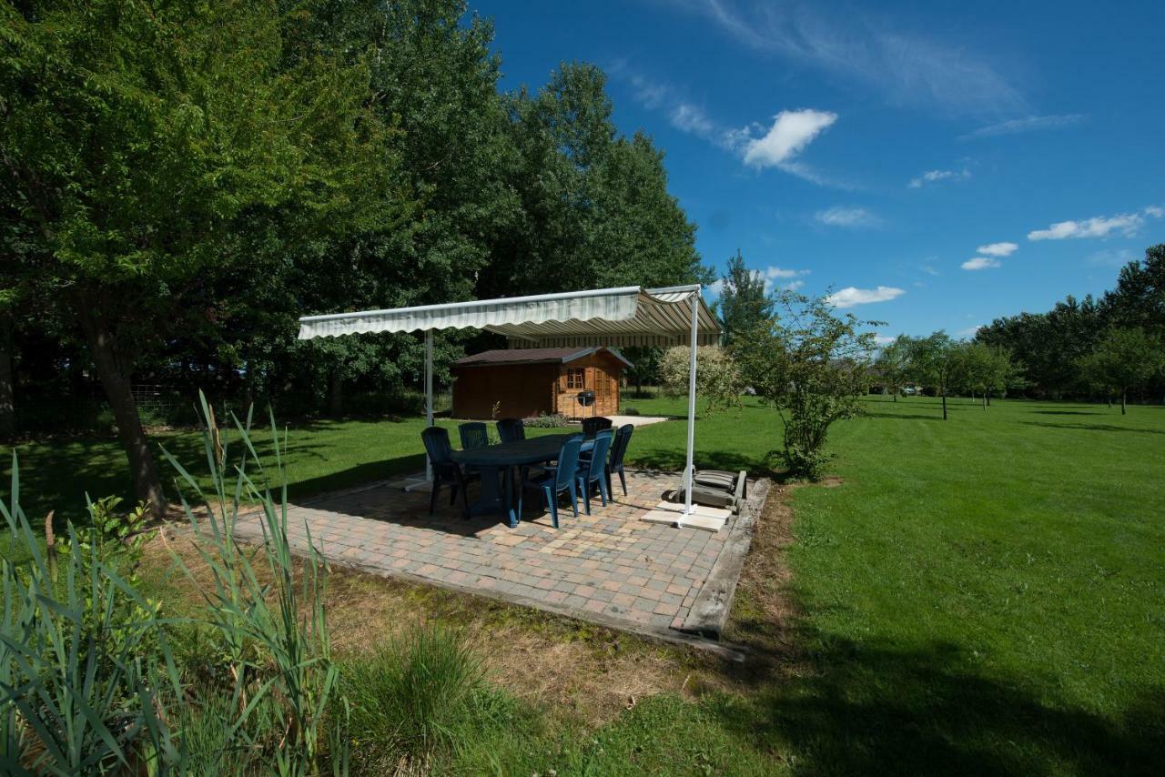 Gite Des Peupliers Girondelle Exterior foto